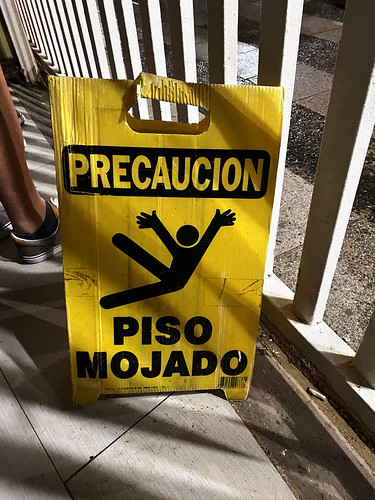 Piso Mojado - Wet Floor sign