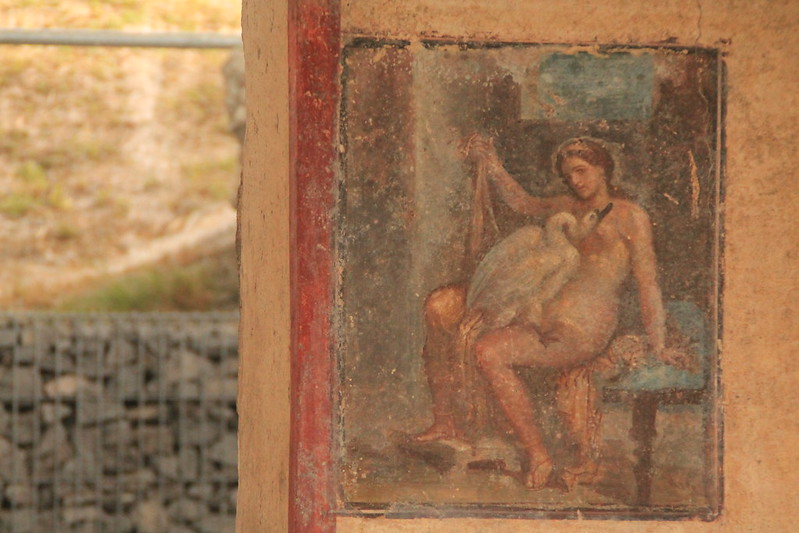 Pompeii - Leda and the swan<br/>© <a href="https://flickr.com/people/9228922@N03" target="_blank" rel="nofollow">9228922@N03</a> (<a href="https://flickr.com/photo.gne?id=50527657567" target="_blank" rel="nofollow">Flickr</a>)