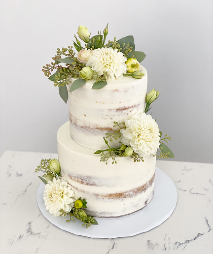 Naked cake with fresh florals