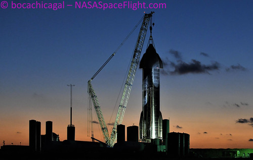 Flickr'da Ronald Douglas Frazier tarafından SpaceX Yıldız Gemisi