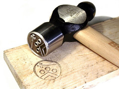 Martillo marcador de troncos o tablas de madera