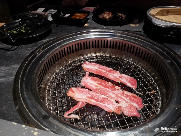 【台北信義】燒肉神保町｜ATT 4 FUN 日式燒肉吃到飽｜101景觀餐廳 @魚樂分享誌