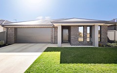 4 Galway Drive, Alfredton VIC