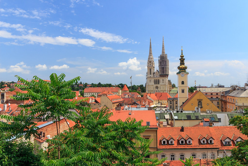 Zagreb Old Town<br/>© <a href="https://flickr.com/people/183610669@N06" target="_blank" rel="nofollow">183610669@N06</a> (<a href="https://flickr.com/photo.gne?id=50648236351" target="_blank" rel="nofollow">Flickr</a>)