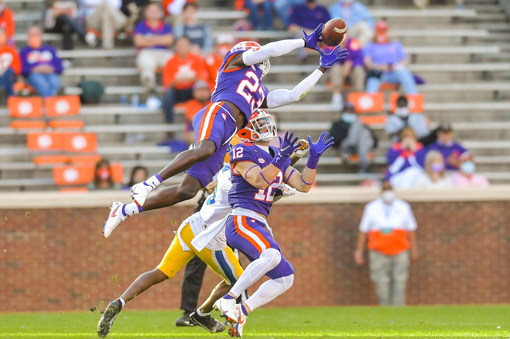 Clemson Football Photo of Andrew Booth and pittsburgh