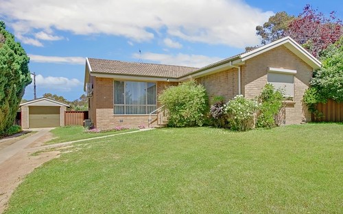 24 Givens St, Pearce ACT 2607