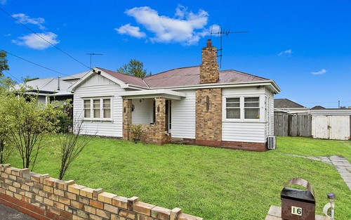 16 Herne St, Manifold Heights VIC 3218