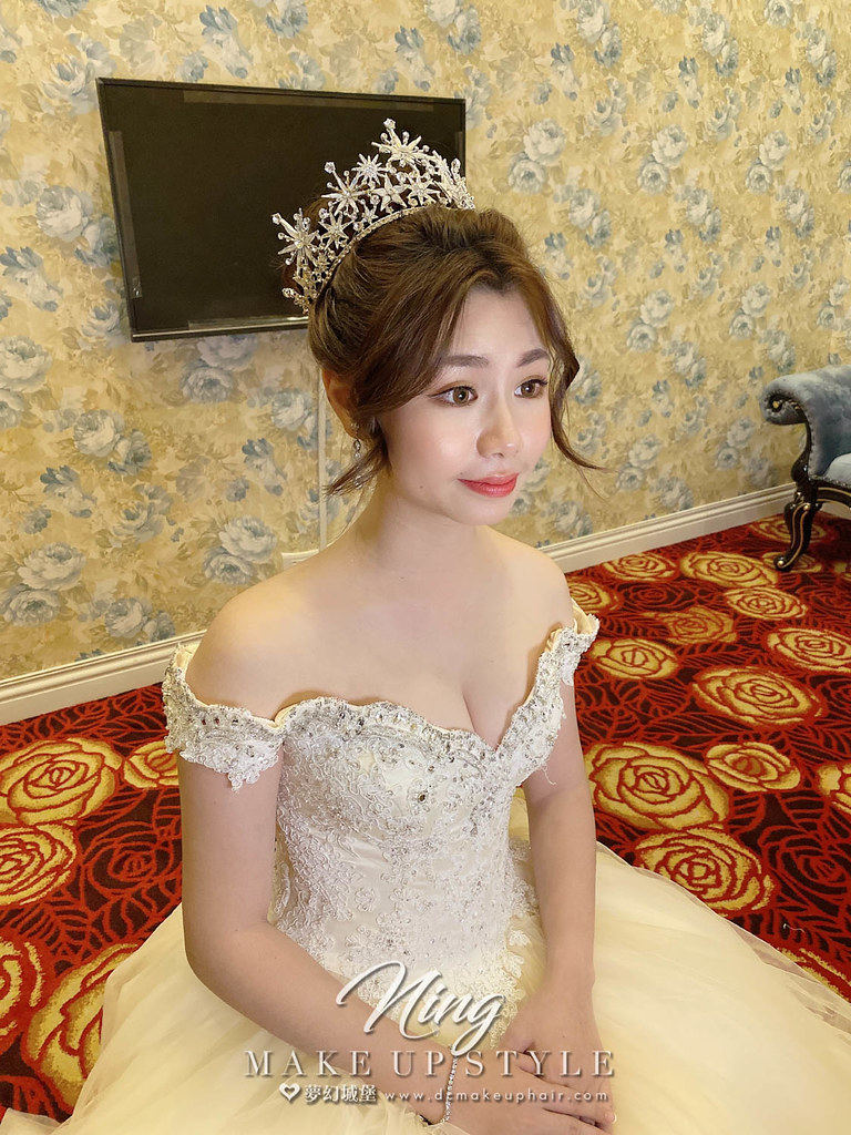 【新秘羽寧 】bride佳蓉 訂婚造型 / 皇冠造型,韓系優雅