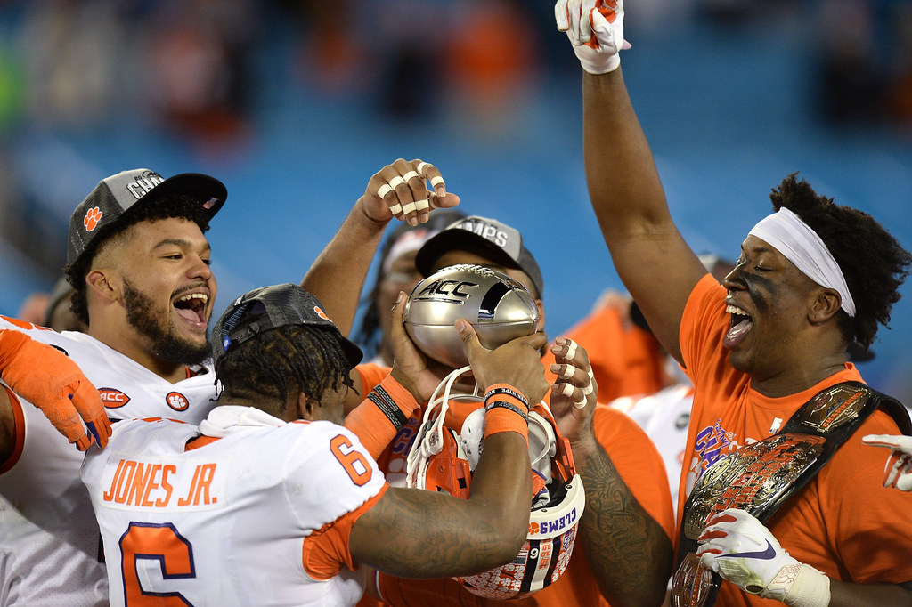 Clemson Football Photo of KJ Henry and mikejonesjr and notredame and accchampionship