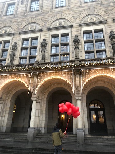 Heliumballonnen Hartballonnen Huwelijk Trouwen Stadhuis Coolsingel Rotterdam
