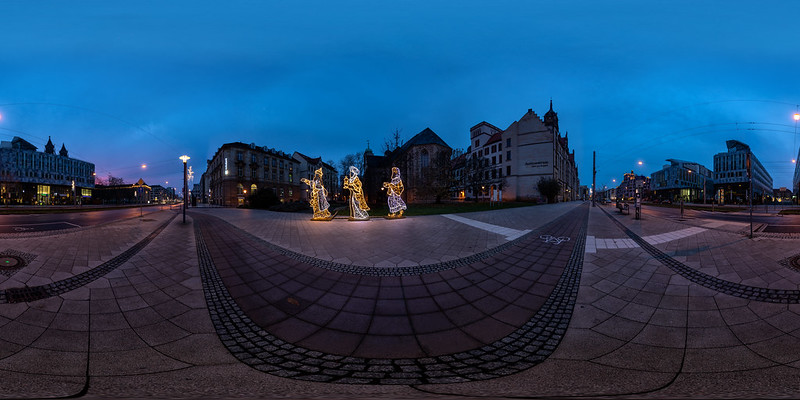Three holy kings (360 x 180)<br/>© <a href="https://flickr.com/people/81504125@N00" target="_blank" rel="nofollow">81504125@N00</a> (<a href="https://flickr.com/photo.gne?id=50805407103" target="_blank" rel="nofollow">Flickr</a>)