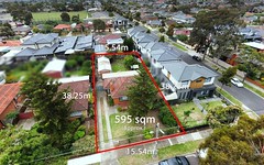 22 Westminster Drive, Avondale Heights VIC