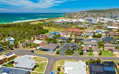 2 Caves Court, Caves Beach NSW