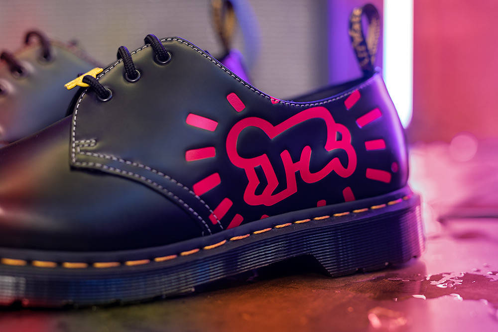 經典塗鴉上腳!Dr. Martens攜手普普藝術大師Keith Haring推出聯名系列鞋款 8 Martens 210111-8
