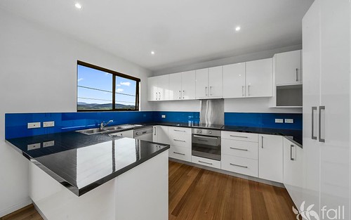 1/75 Penna Road, Midway Point TAS