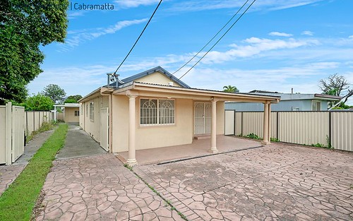11 Lals Pde, Fairfield East NSW 2165