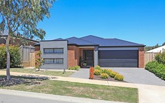 8 Five Mile Way, Woodend VIC