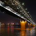 Le pont russe la nuit (Wuhan, Chine)
