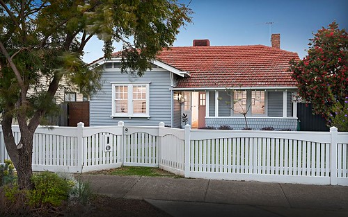5 Fontaine St, Pascoe Vale South VIC 3044