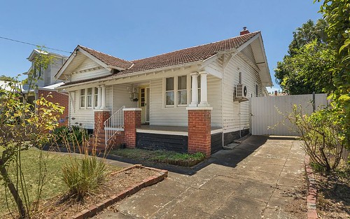 25 Rayment St, Fairfield VIC 3078