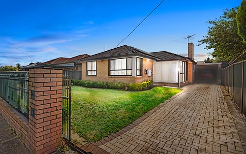 8 Walter St, Noble Park VIC 3174