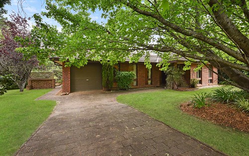 74 Valley Rd, Wentworth Falls NSW 2782