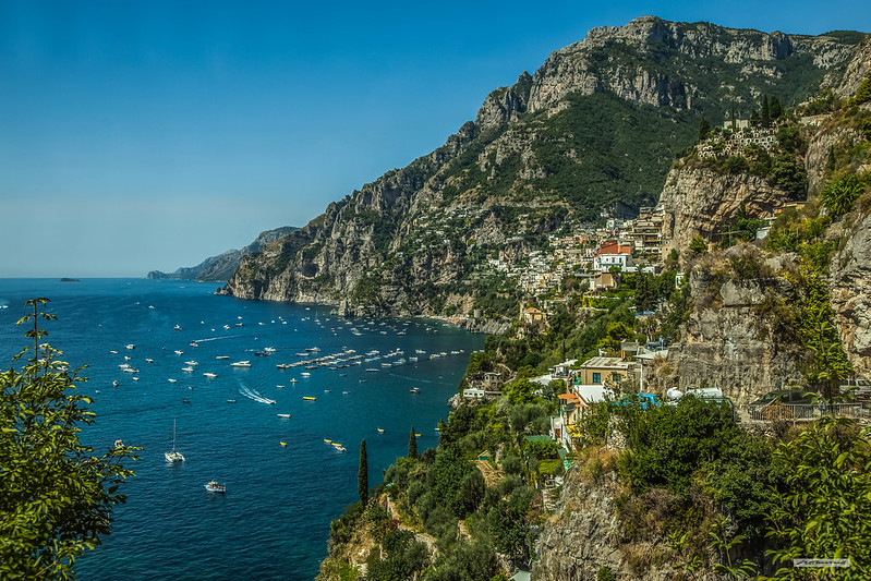 Positano, on the Amalfi Coastline of Campania, Southern Italy.<br/>© <a href="https://flickr.com/people/144291588@N06" target="_blank" rel="nofollow">144291588@N06</a> (<a href="https://flickr.com/photo.gne?id=50970973612" target="_blank" rel="nofollow">Flickr</a>)
