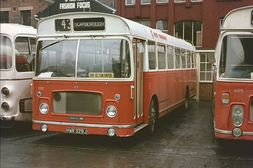 West Yorkshire Road Car LN 1530 Bus Photo 