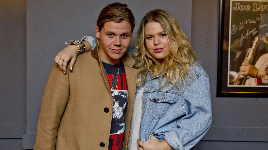 Conrad Sewell images