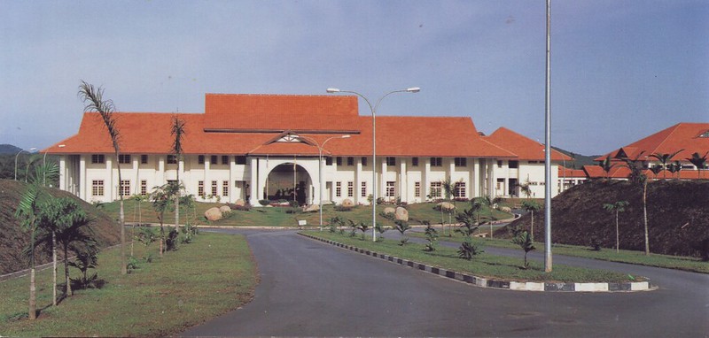 The front of the school (1991)