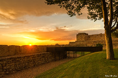 Puesta de sol en el castillo (Zamora)