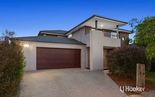 15 Cooktown Avenue, Point Cook VIC 3030