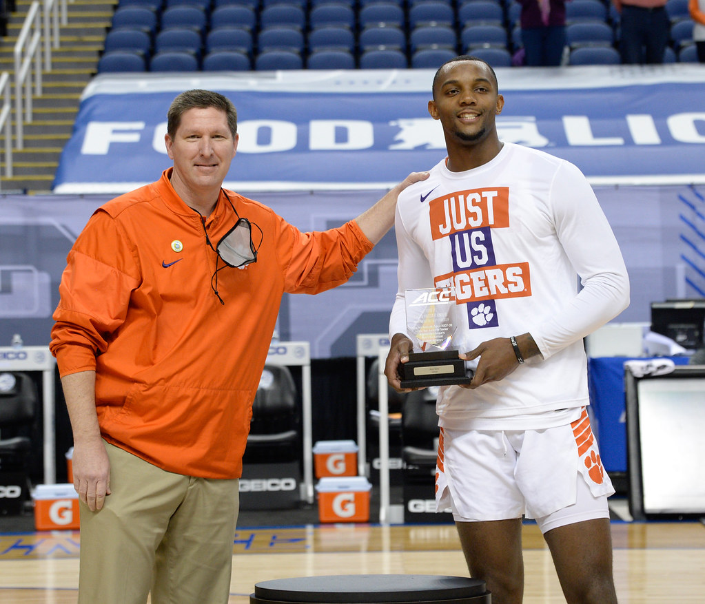 Clemson Basketball Photo of Aamir Simms and Brad Brownell and miami and acctournament