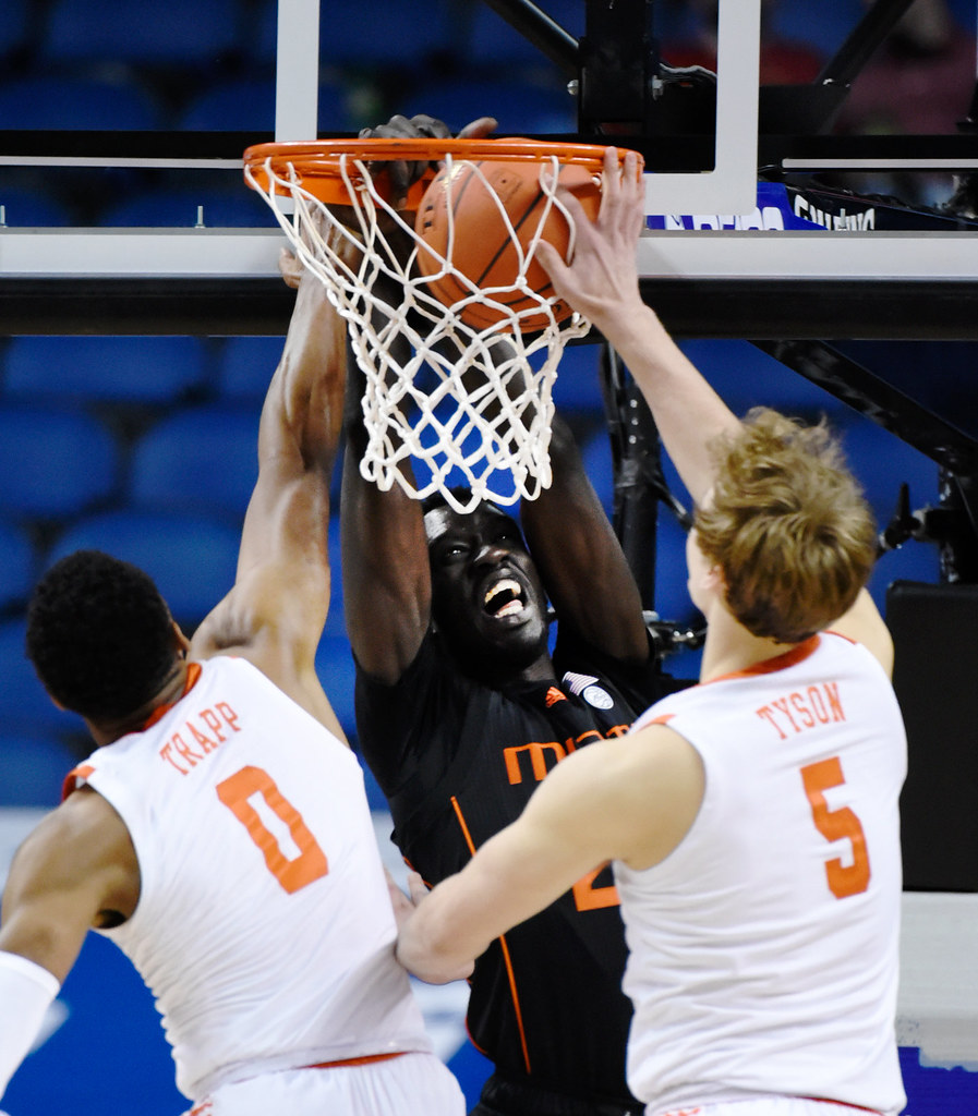 Clemson Basketball Photo of Clyde Trapp and miami and acctournament