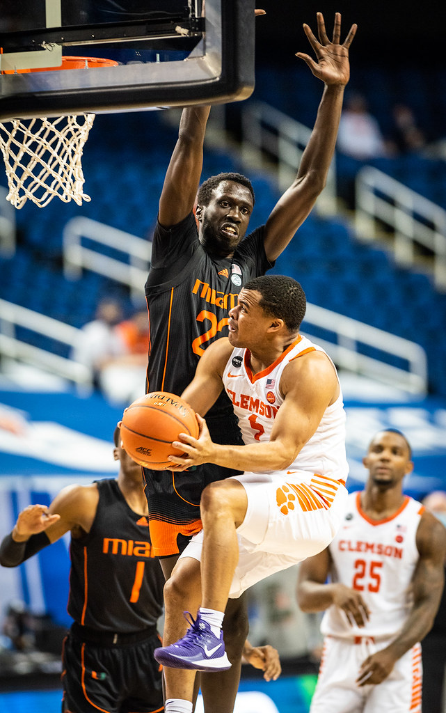 Clemson Basketball Photo of Nick Honor and miami and acctournament