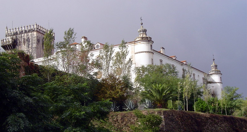 Extremoz Castle, Portugal.<br/>© <a href="https://flickr.com/people/38795342@N06" target="_blank" rel="nofollow">38795342@N06</a> (<a href="https://flickr.com/photo.gne?id=51025148413" target="_blank" rel="nofollow">Flickr</a>)