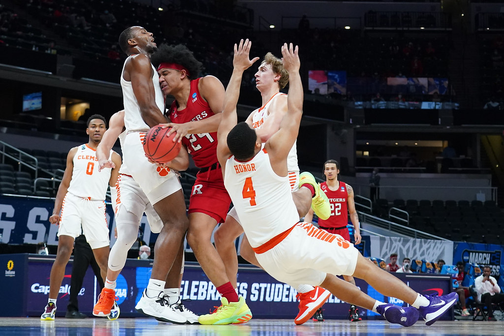 Clemson Basketball Photo of Aamir Simms and Nick Honor and rutgers
