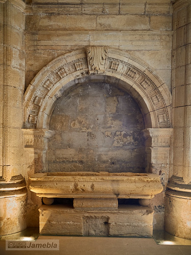 Arco en la iglesia abacial mayor - Alcalá la Real - Jaén.