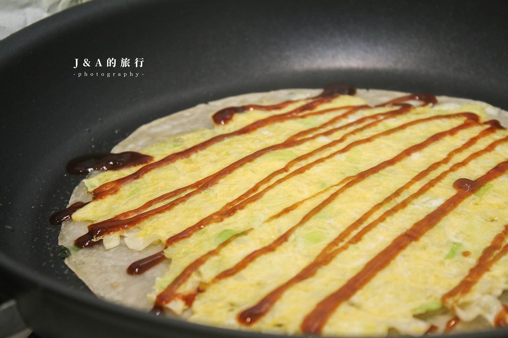 【食譜】大阪燒蛋餅。懶人版大阪燒，簡單做法享受大阪燒風味早餐 @J&amp;A的旅行