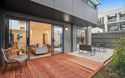4/1 ST GEORGES AVENUE, Bentleigh East Vic 3165