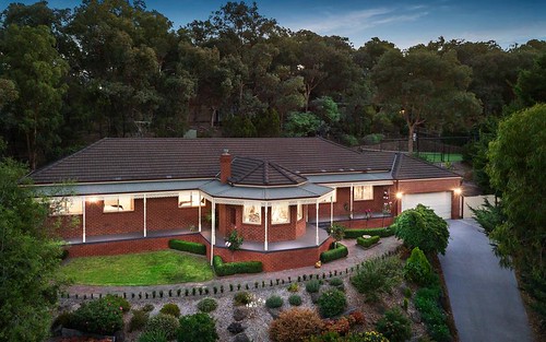 3 Clematis Rise, Eltham North VIC