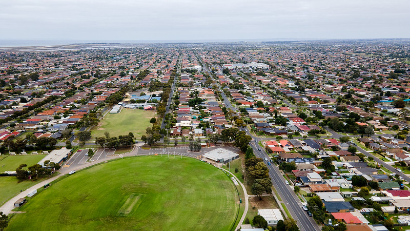 Altona Meadows from AB Shaw Reserve<br/>© <a href="https://flickr.com/people/122687277@N03" target="_blank" rel="nofollow">122687277@N03</a> (<a href="https://flickr.com/photo.gne?id=51106690968" target="_blank" rel="nofollow">Flickr</a>)