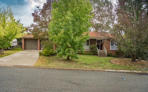 4 Desailly Crescent, Kambah ACT 2902