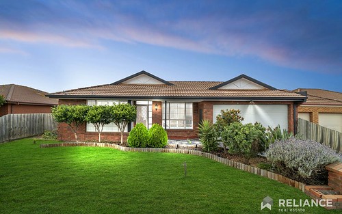 17 Maple Cr, Hoppers Crossing VIC 3029