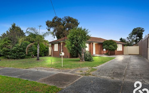 8 Tumut Cl, Epping VIC 3076