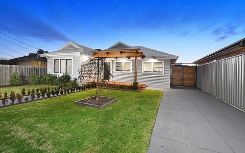 25 Ian Cr, Airport West VIC 3042