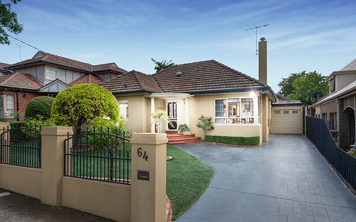 64 Hayes Rd, Strathmore VIC 3041