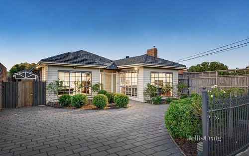 111 Parkmore Rd, Bentleigh East VIC 3165