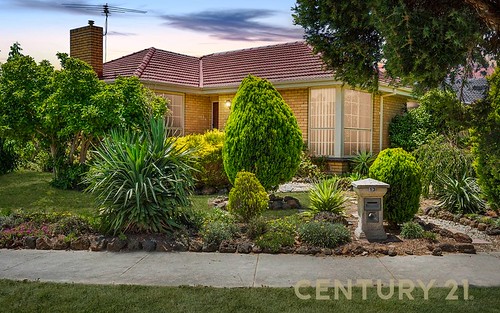 13 Kingswood Cr, Noble Park North VIC 3174
