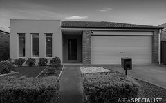 13 Dartmouth Chase, Derrimut VIC
